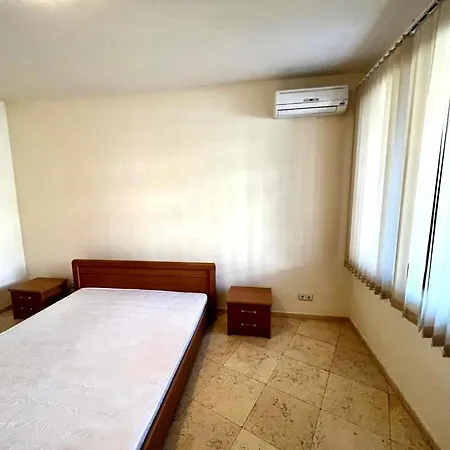 Eden Of Garden, Vlas Apartment *