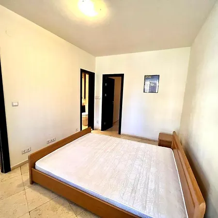 Eden Of Garden, Vlas Apartment *